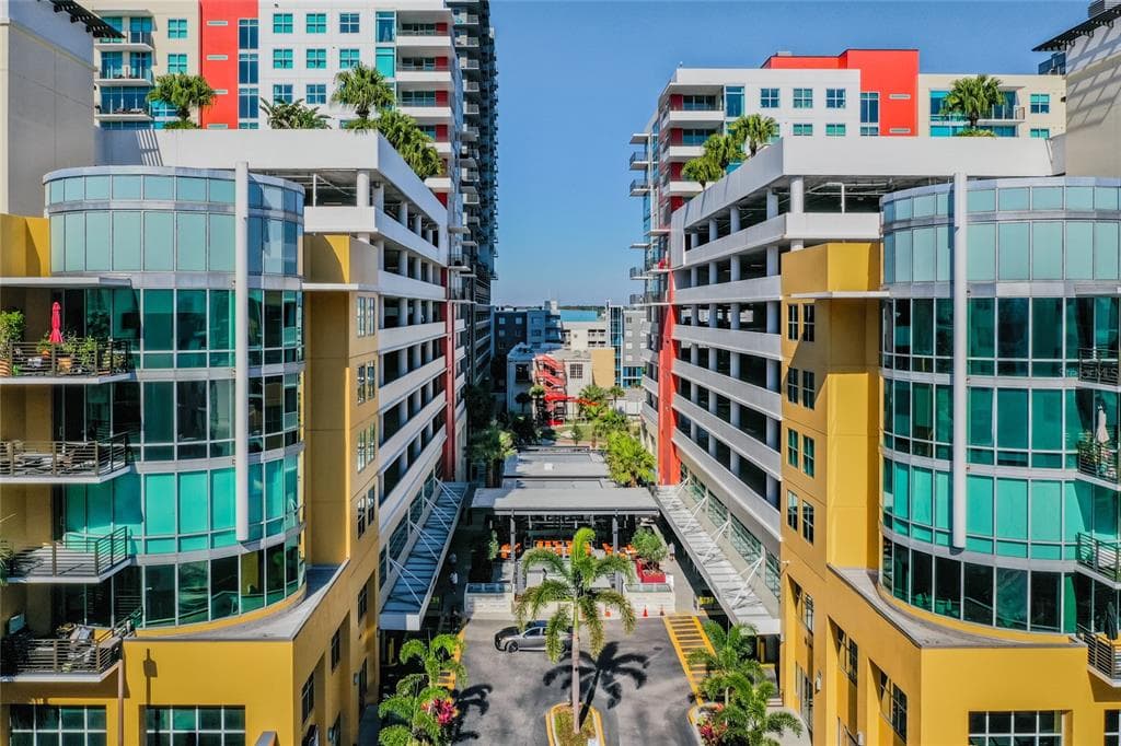 1120 E KENNEDY BOULEVARD UNIT 1028 TAMPA, FL 33602