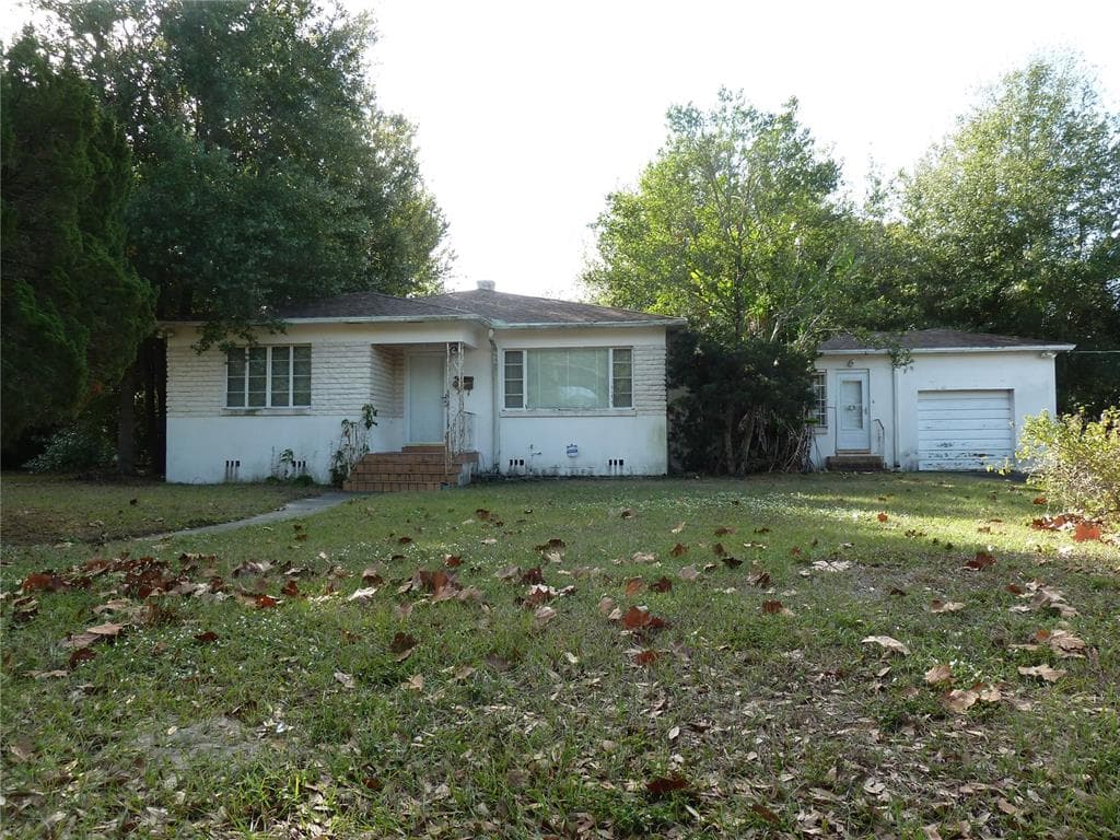 1006 W ADALEE STREET