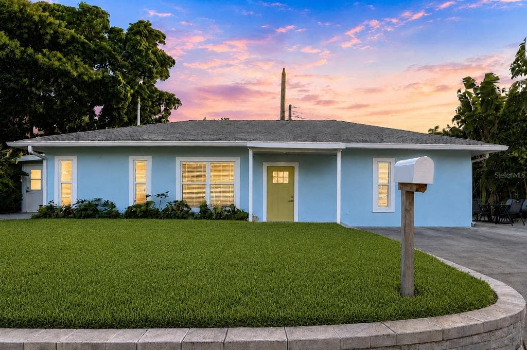 145 93RD AVENUE TREASURE ISLAND, FL 33706