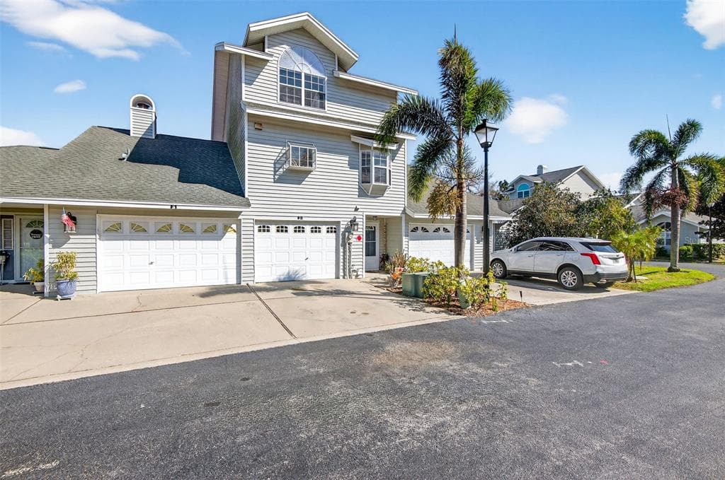11722 CURRIE LANE UNIT F2