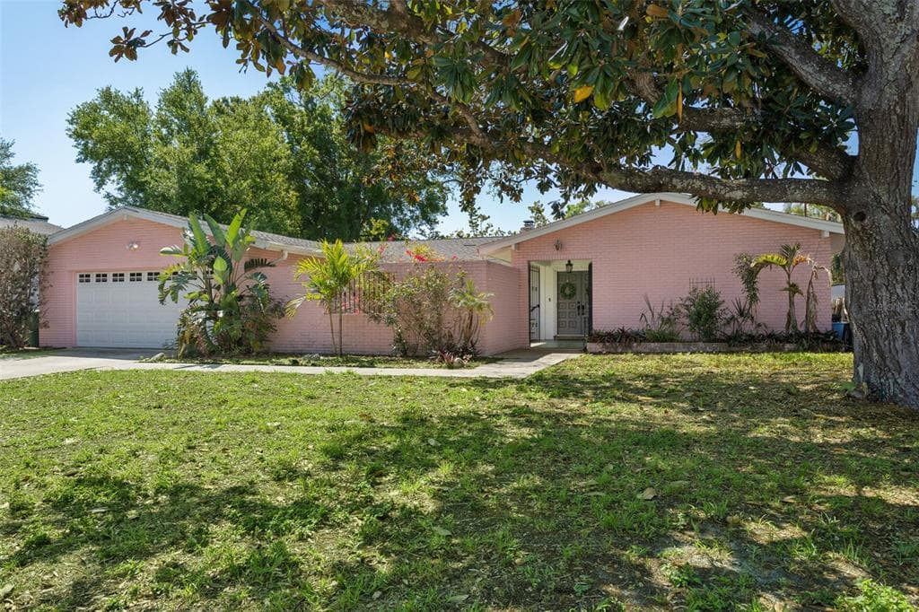 4928 W SAN RAFAEL STREET TAMPA, FL 33629