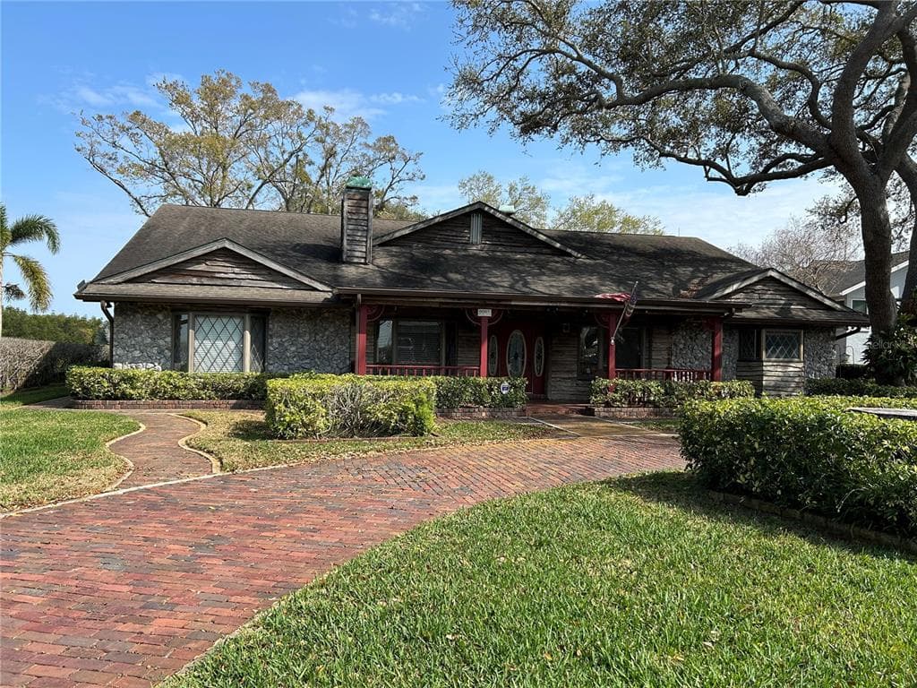 9087 BAYWOOD PARK DRIVE SEMINOLE, FL 33777