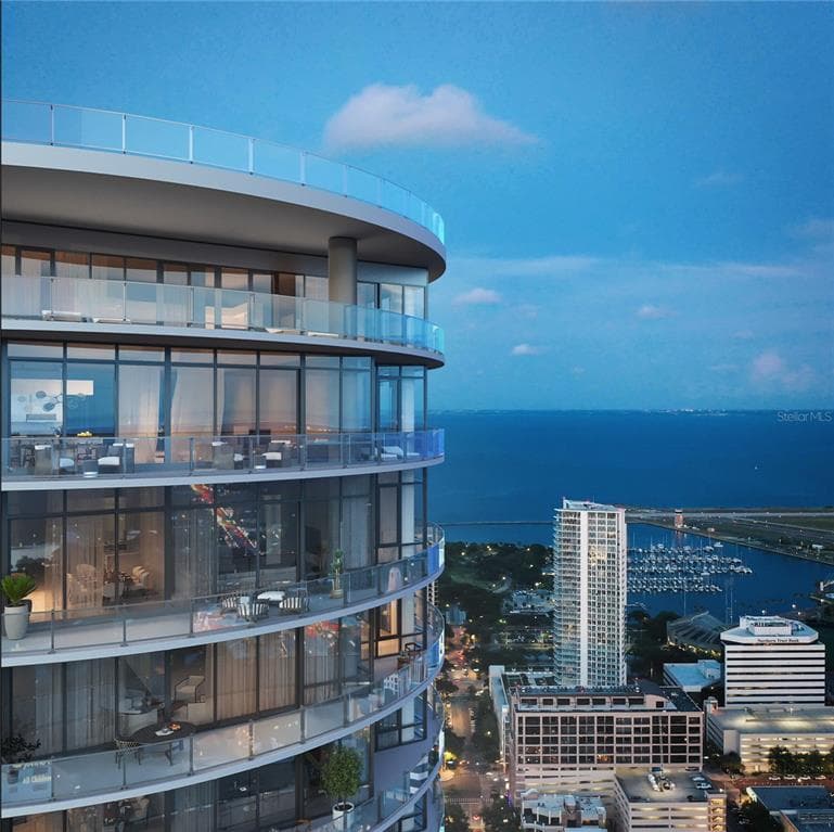 400 CENTRAL AVENUE UNIT 3608 ST PETERSBURG, FL 33701