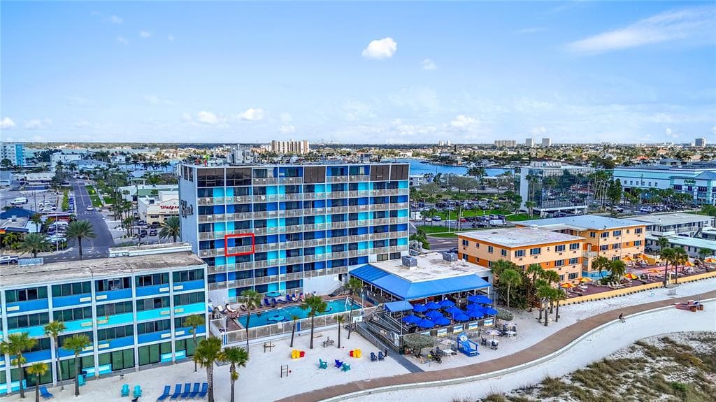 10650 GULF BOULEVARD UNIT 441 ST PETERSBURG, FL 33706