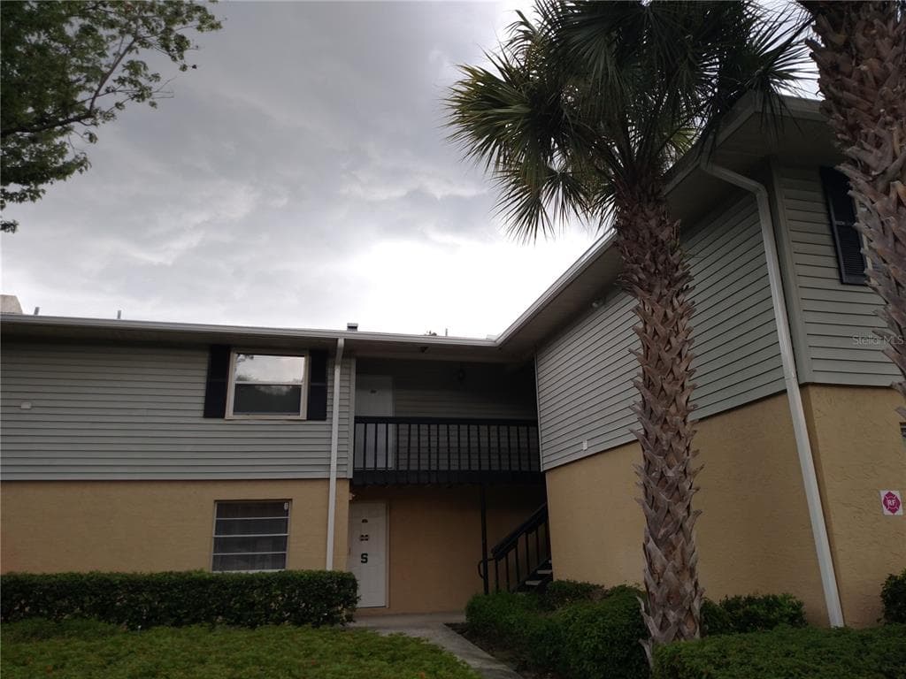 222 RED MAPLE PLACE BRANDON, FL 33510