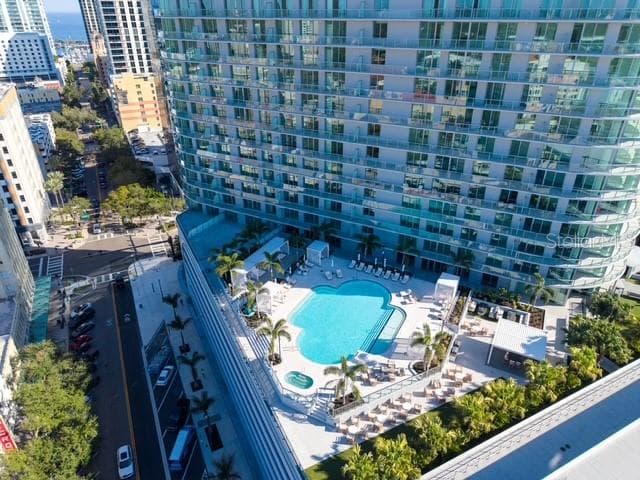 400 CENTRAL AVENUE UNIT 2405 ST PETERSBURG, FL 33701