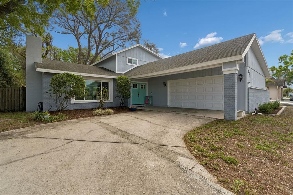 6815 MITCHELL CIRCLE