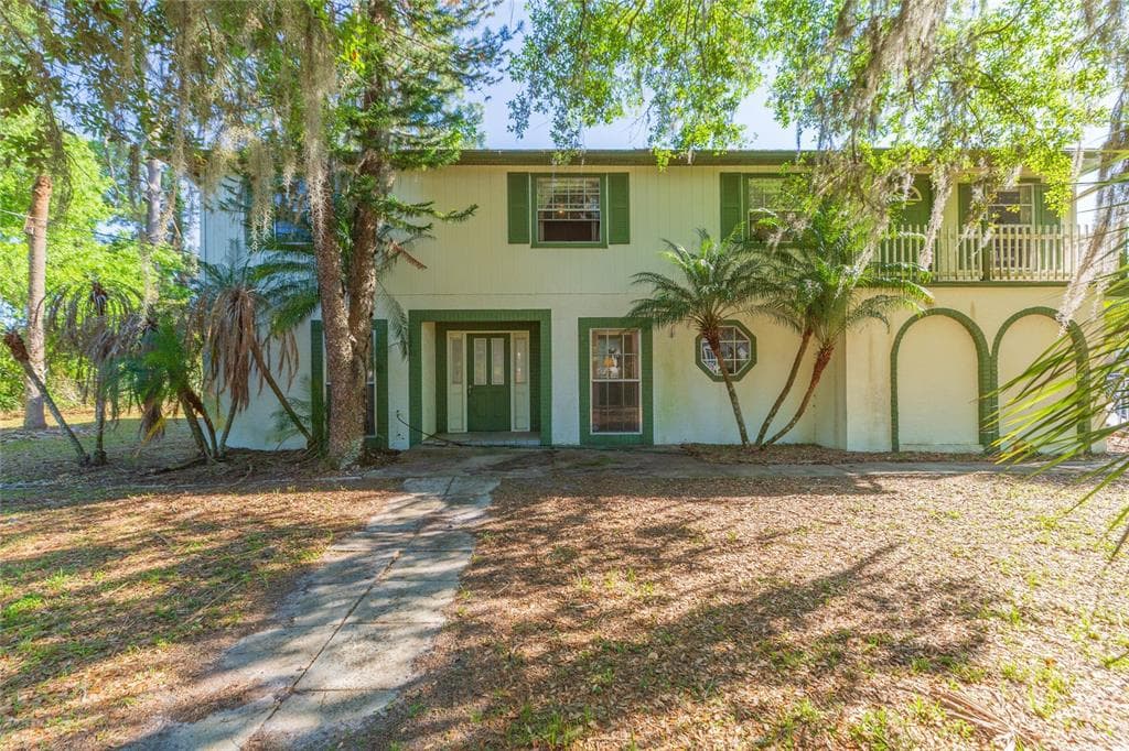 17616 EAGLE LANE