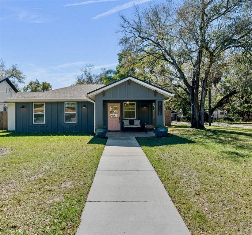 1801 E KNOLLWOOD STREET TAMPA, FL 33610