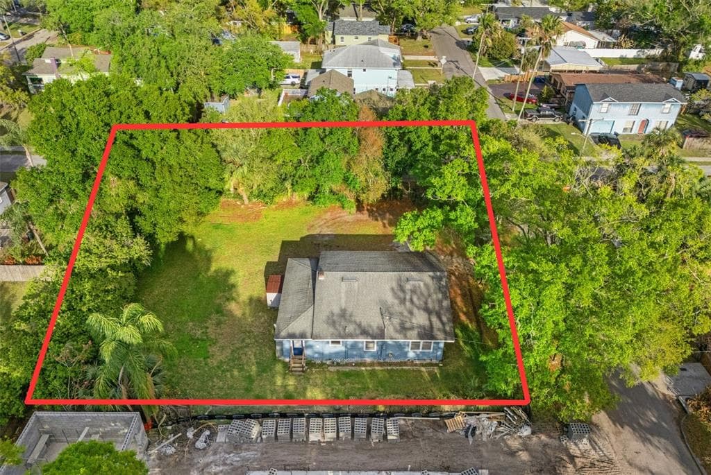 303 W JEAN STREET TAMPA, FL 33604