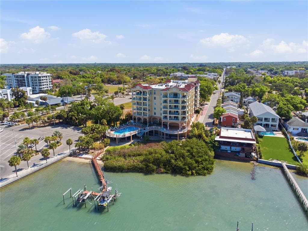 700 N OSCEOLA AVENUE UNIT 305