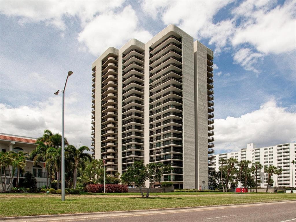 2413 BAYSHORE BOULEVARD UNIT 201