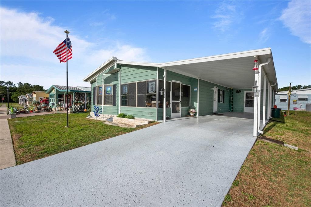 3843 CHRIS DRIVE WESLEY CHAPEL, FL 33543