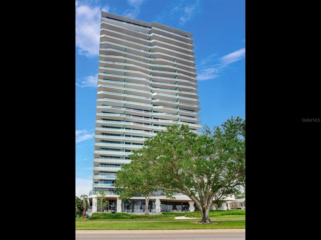 3101 W BAYSHORE BOULEVARD UNIT 402