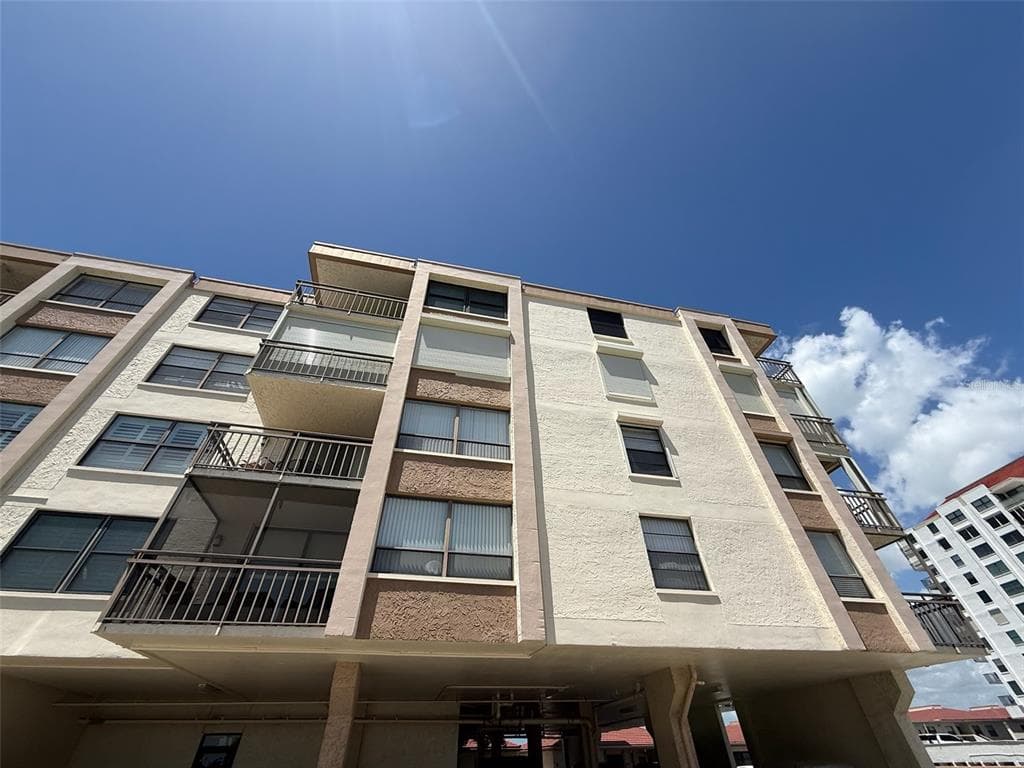6279 SUN BOULEVARD UNIT 403