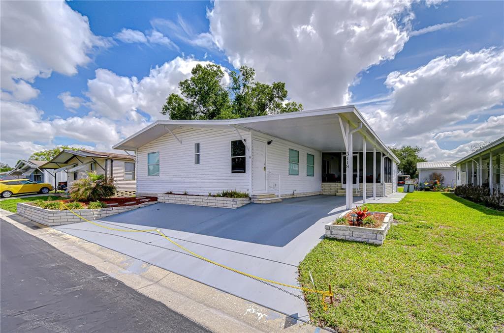 3118 SHADY CREEK DRIVE WESLEY CHAPEL, FL 33543