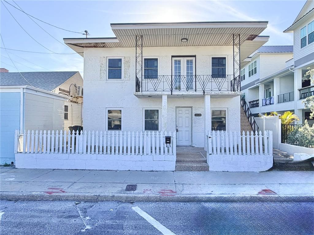 664 MANDALAY AVENUE CLEARWATER BEACH, FL 33767