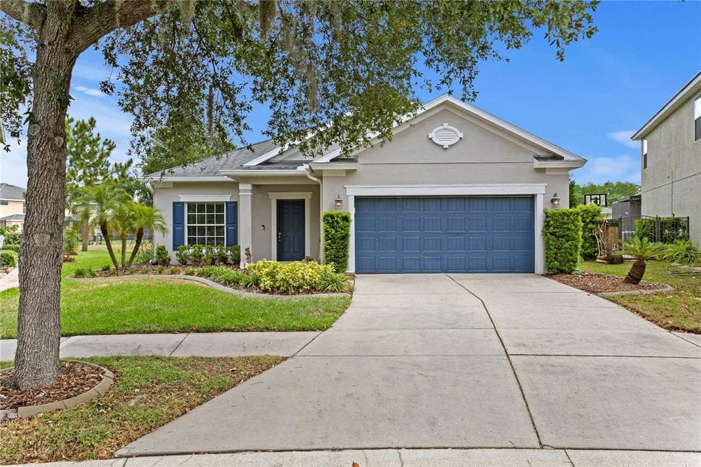 2837 MAPLE BROOK LOOP LUTZ, FL 33558