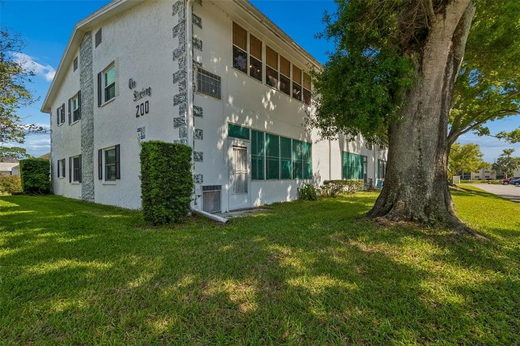 200 GLENNES LANE UNIT 112