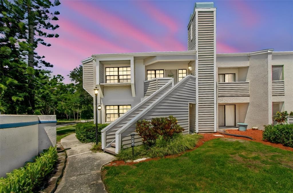 8737 BARDMOOR PLACE UNIT 102 SEMINOLE, FL 33777