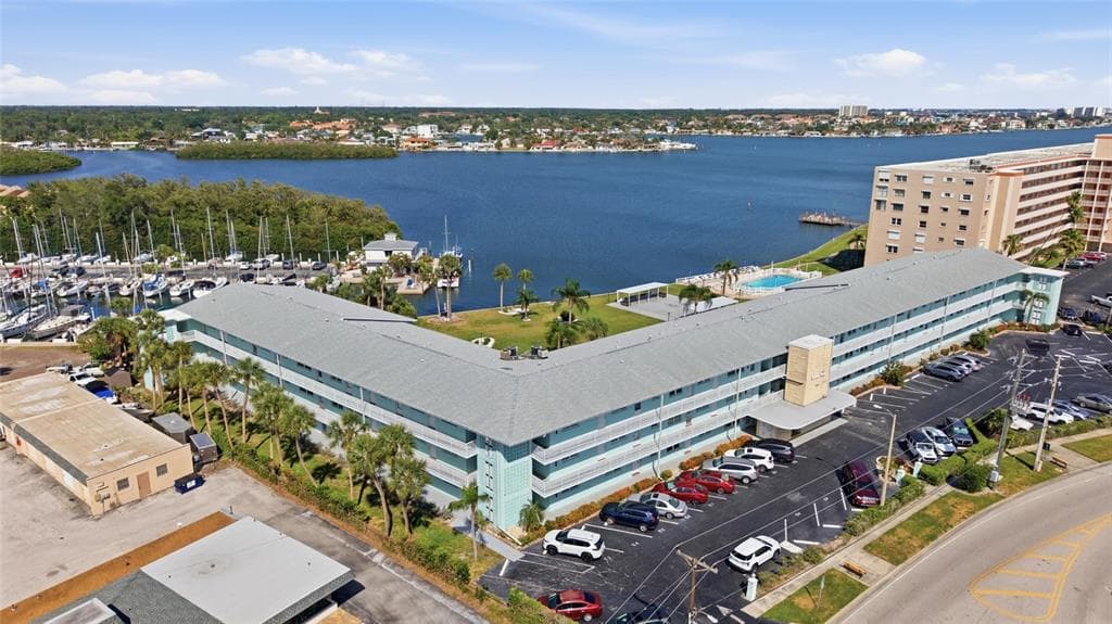 1819 SHORE DRIVE S UNIT 103 SOUTH PASADENA, FL 33707