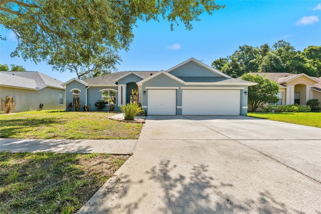 1115 LUMSDEN TRACE CIRCLE