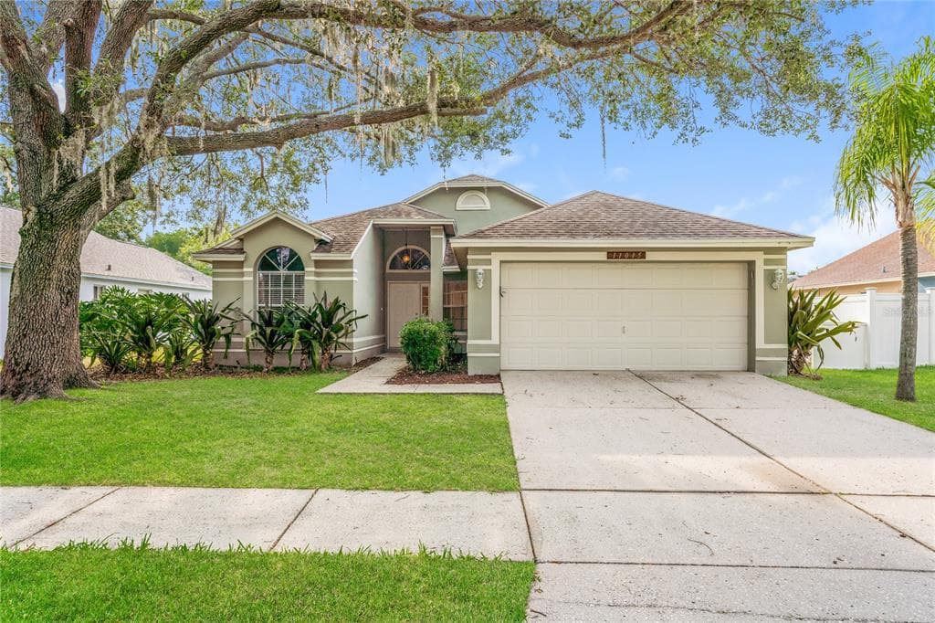 11015 PEKING PLACE TAMPA, FL 33624