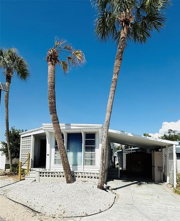 4851 W GANDY BOULEVARD UNIT B3L15 TAMPA, FL 33611
