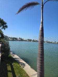 531 HARBOR DRIVE N INDIAN ROCKS BEACH, FL 33785