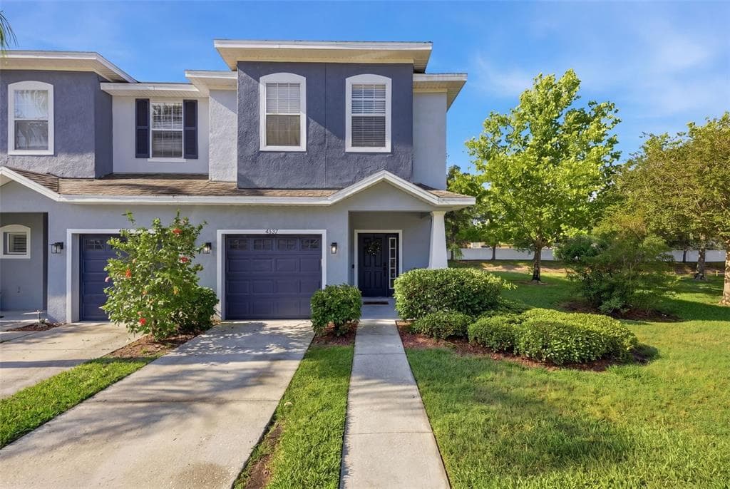4532 AMBERLY OAKS COURT TAMPA, FL 33614