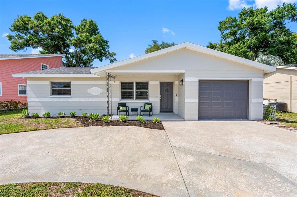 11081 103RD TERRACE LARGO, FL 33778