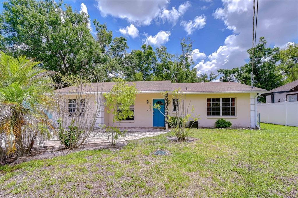 7905 N FREMONT AVENUE TAMPA, FL 33604