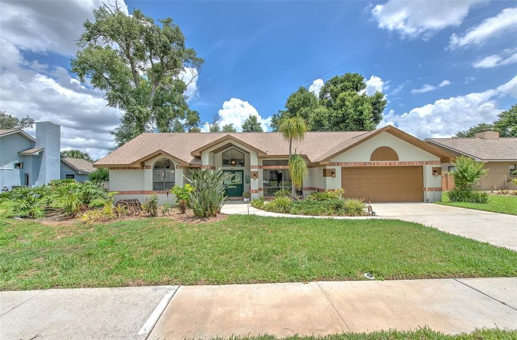 3816 BUCKINGHAM LOOP DRIVE VALRICO, FL 33594