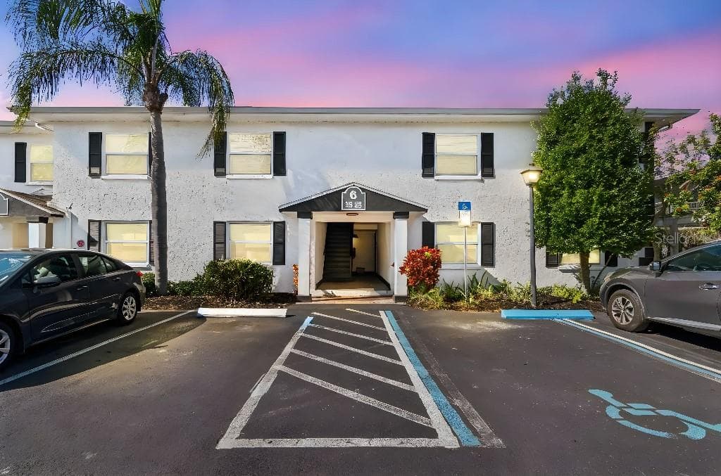 13125 WILCOX ROAD UNIT 6205 LARGO, FL 33774