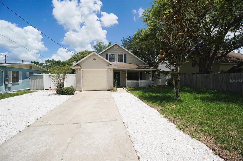 805 W 113TH AVENUE TAMPA, FL 33612