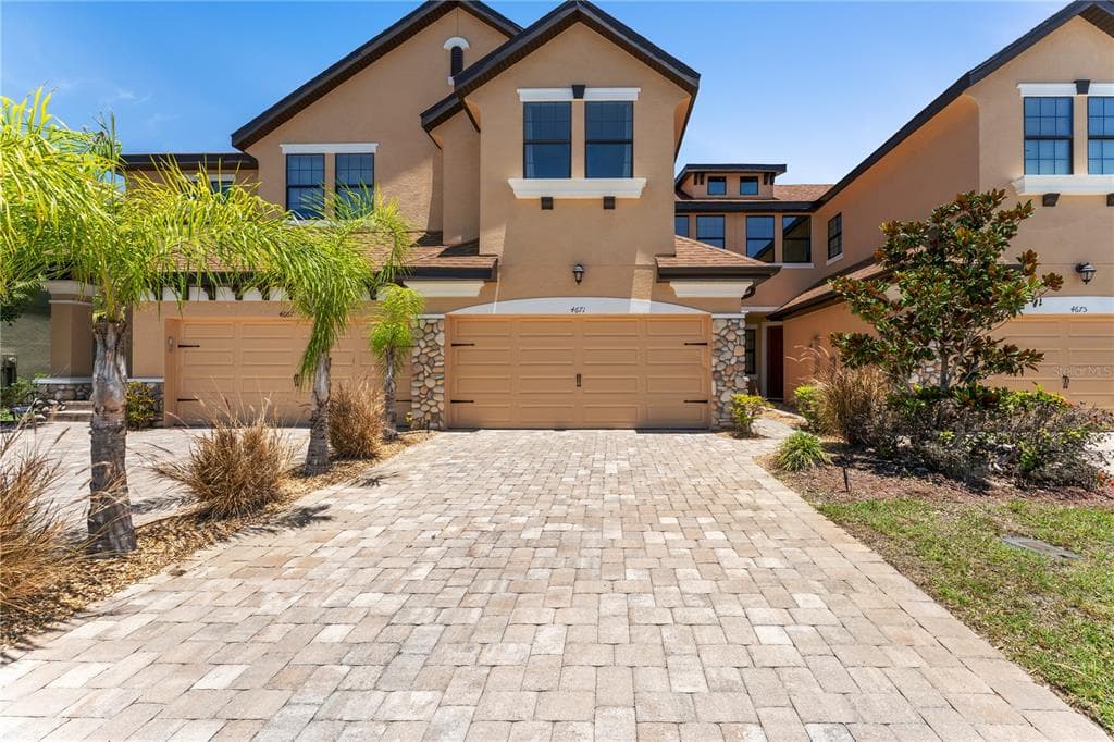 4671 WANDERING WAY WESLEY CHAPEL, FL 33544
