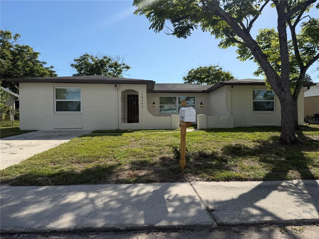 10141 OLD HICKORY LANE PORT RICHEY, FL 34668