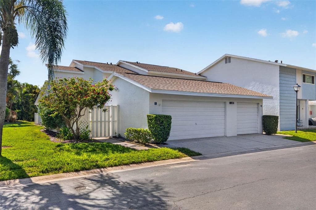 6655 CAPE SABLE WAY NE UNIT 1 ST PETERSBURG, FL 33702