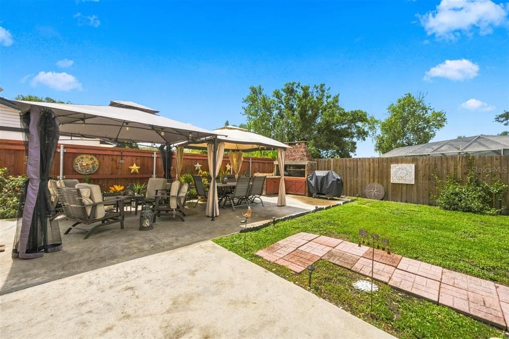 5309 BLACK PINE DRIVE