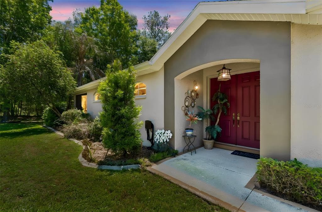 5212 ESPLANDE COURT