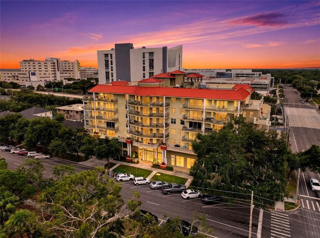 750 4TH AVENUE S UNIT 705D