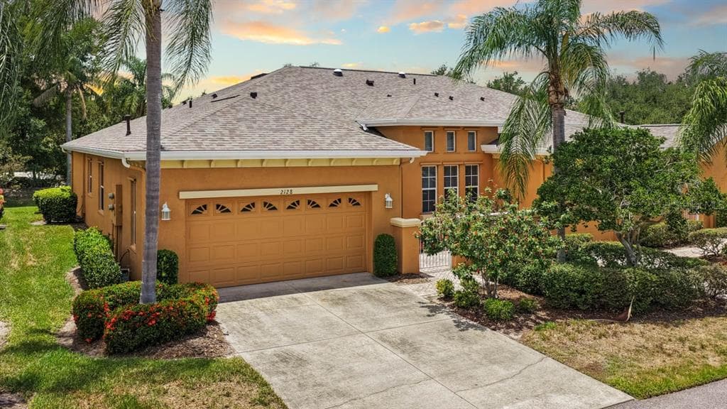 2128 SIFIELD GREENS WAY UNIT 13 SUN CITY CENTER, FL 33573