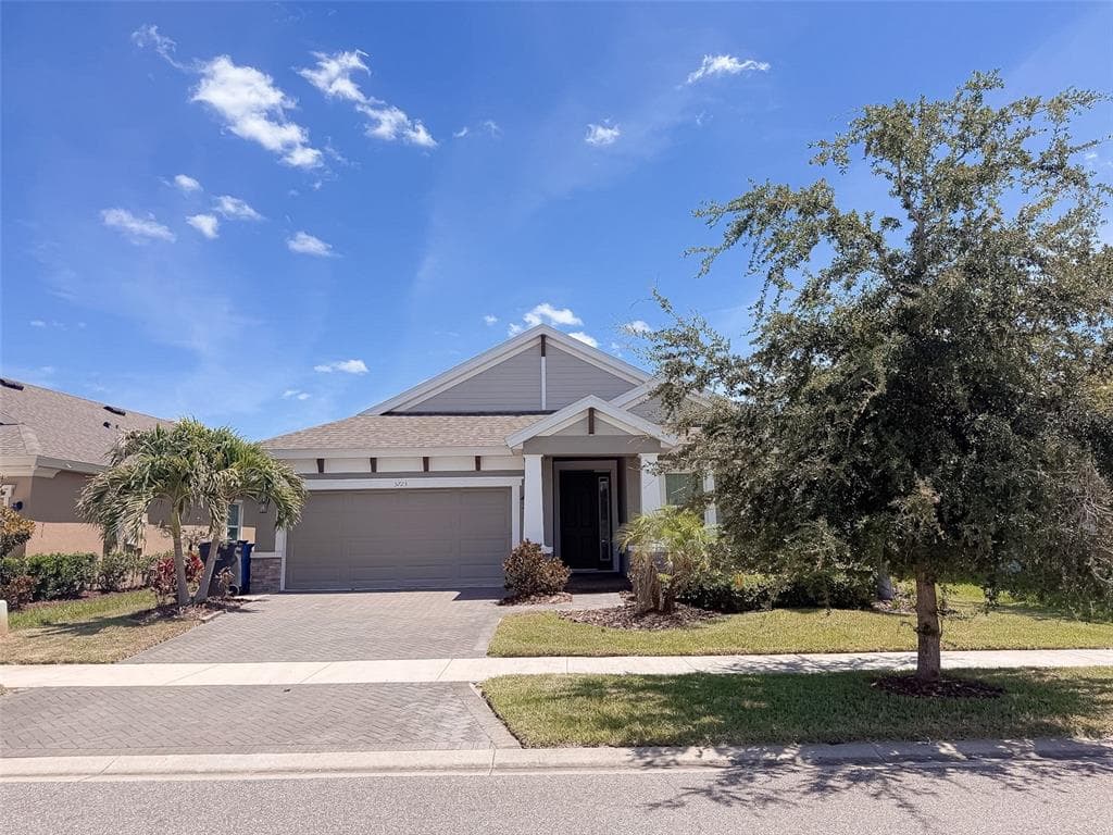 5723 SILVER SUN DRIVE APOLLO BEACH, FL 33572