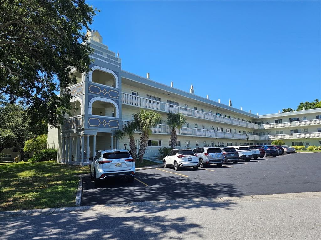 2292 COSTA RICAN DRIVE UNIT 24 CLEARWATER, FL 33763