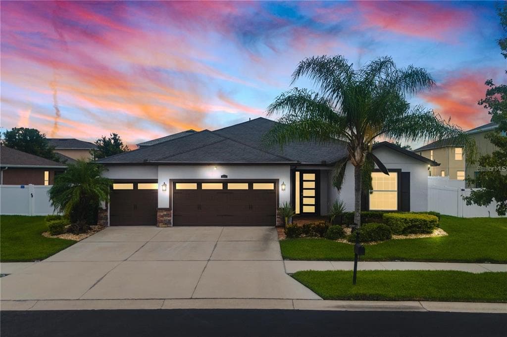 5635 FISHER GLEN LOOP