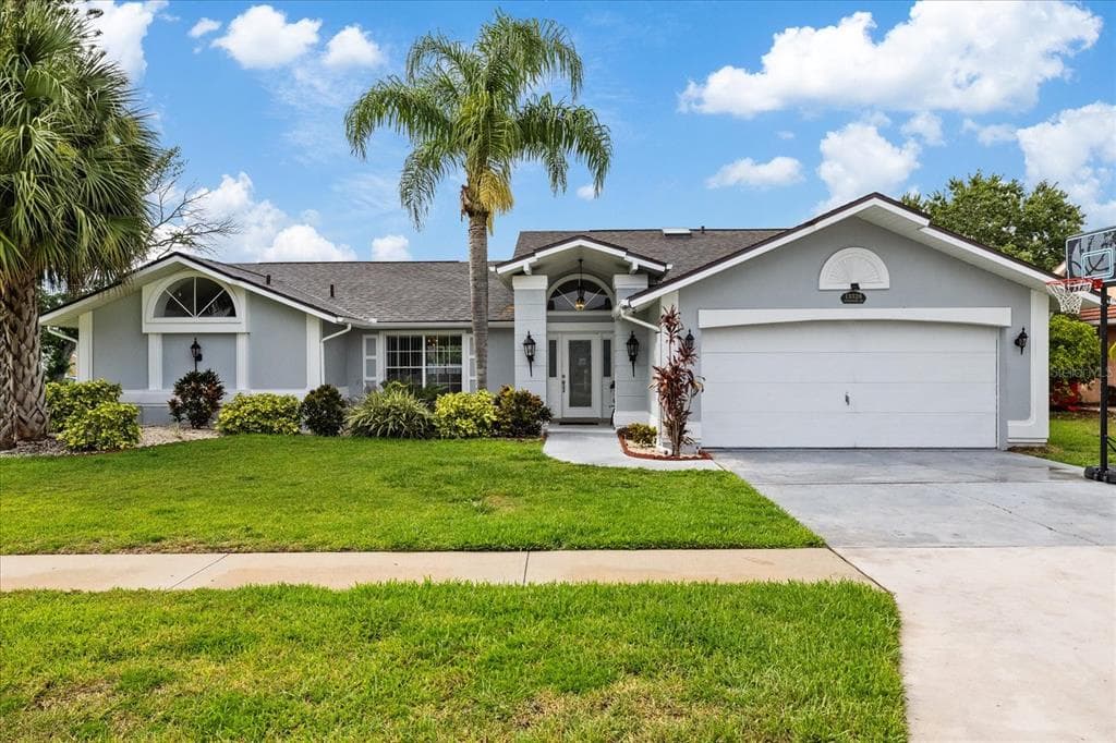 13528 WOODSIDE DRIVE