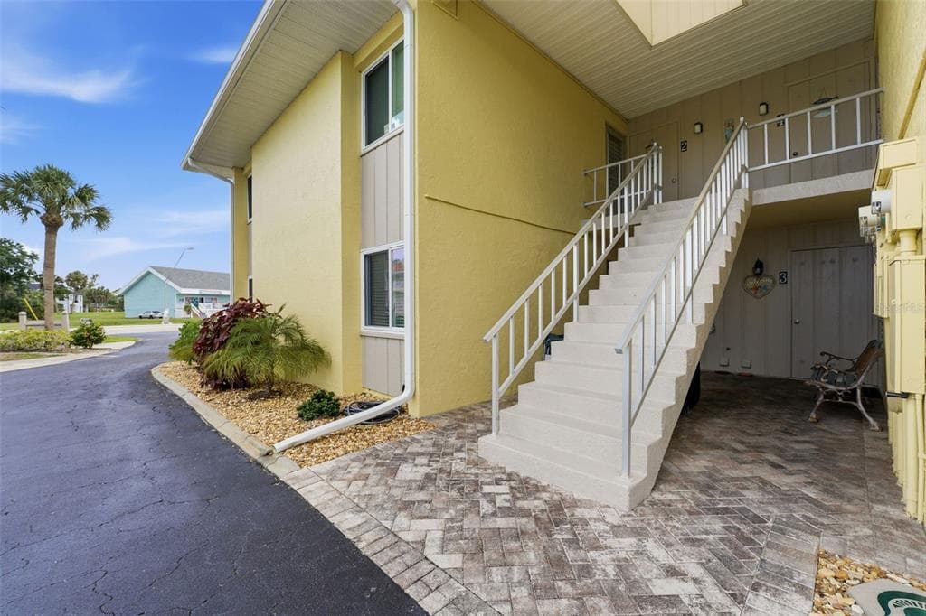 101 LOUELLA LANE UNIT 2