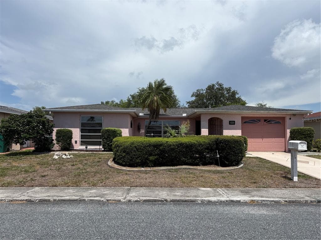 10032 BRUNSWICK LANE PORT RICHEY, FL 34668