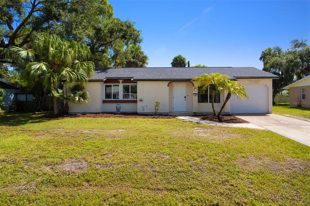 2500 LINTON LANE PORT CHARLOTTE, FL 33952
