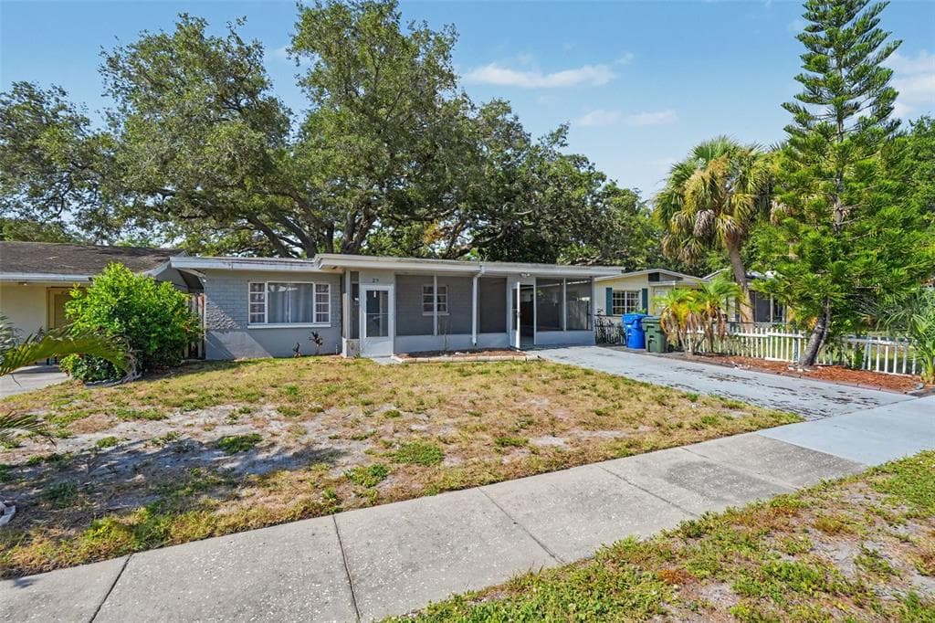 29 6TH AVENUE SE LARGO, FL 33771